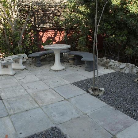 Peaceful 1-Bedroom Flatlet, 10 Min From The Beach Κέιπ Τάουν Εξωτερικό φωτογραφία